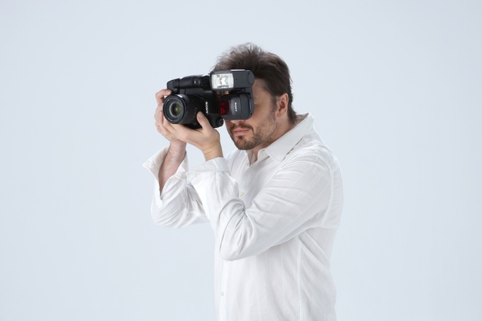 Premiera Sony SLT-A77 II