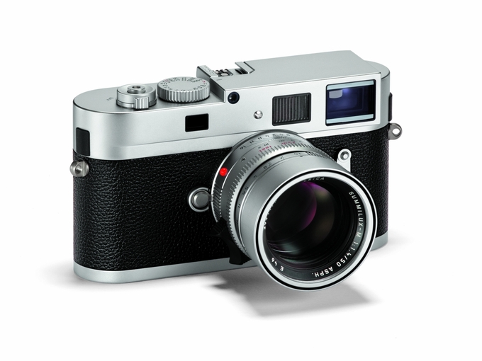 Leica Monochrom w wersji srebrno-chromowanej
