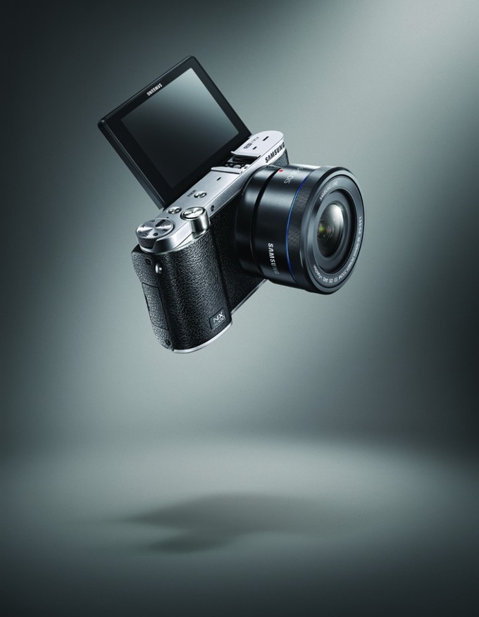 Samsung NX3000 dostpny na polskim rynku