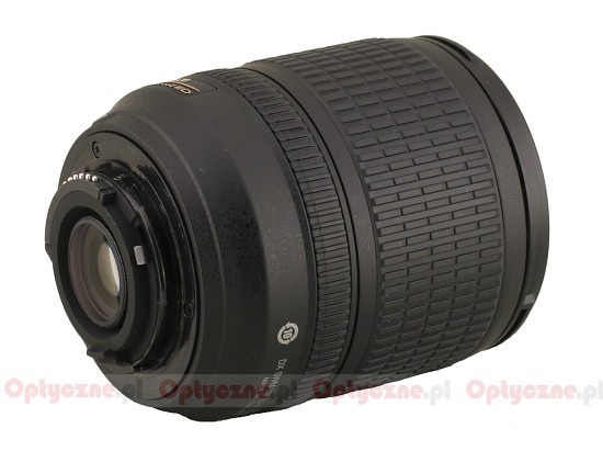 Nikon Nikkor AF-S DX 18-105 mm f/3.5-5.6 VR ED - Budowa, jakość wykonania i stabilizacja