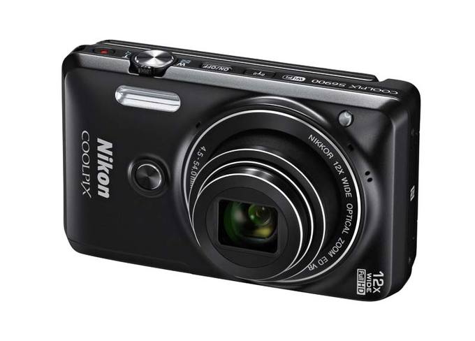 Nikon Coolpix S6900