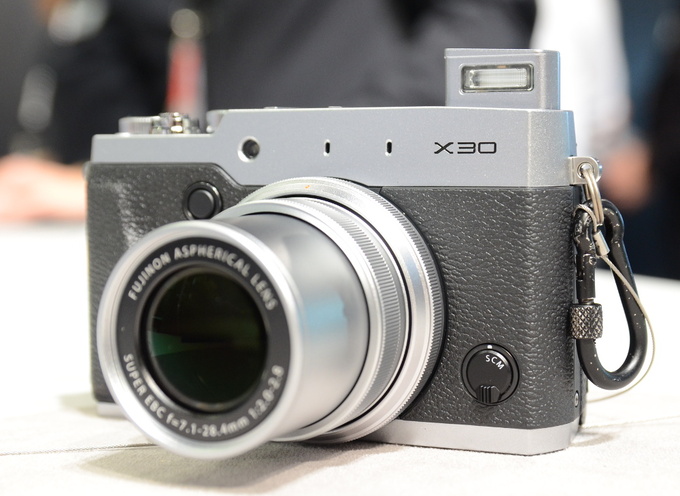 Fujifilm X100T oraz X30 w naszych rkach - Fujifilm X30