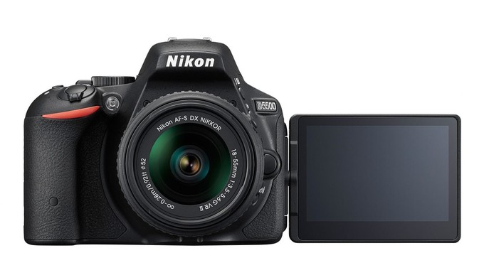 Nikon D5500 oraz AF-S DX Nikkor 55-200 mm f/4-5.6G ED VR II