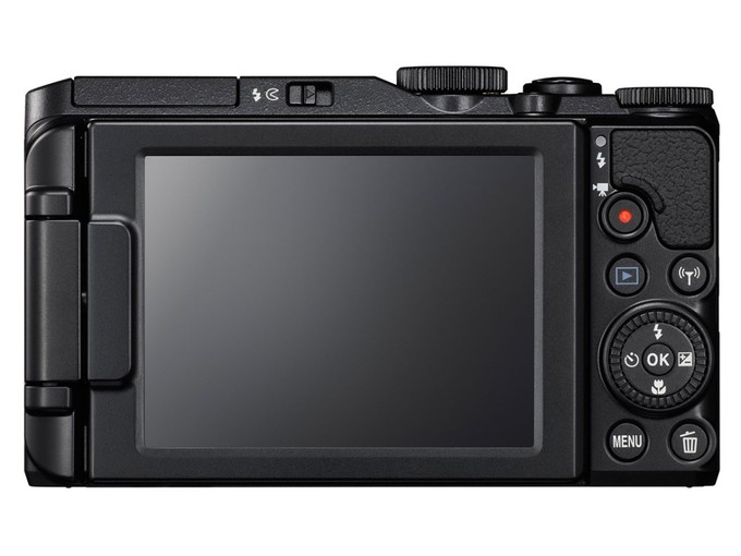Nikon Coolpix S9900 i S7000