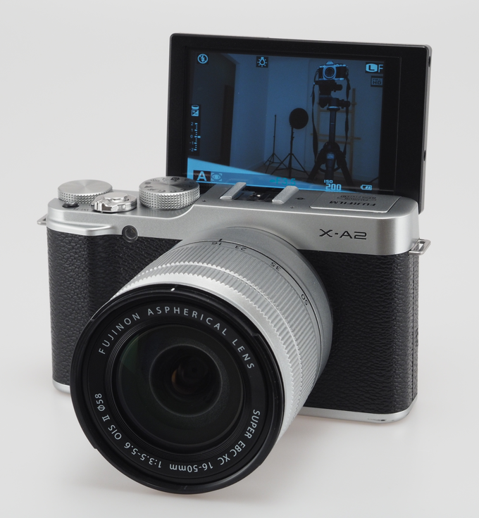 Fujifilm X-A2 - Budowa, jako wykonania i funkcjonalno
