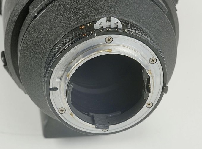 Nikkor 300 mm f/2 ED IF AIS - do kupienia na aukcji