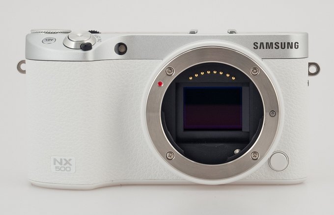 Samsung NX500 - Budowa, jako wykonania i funkcjonalno