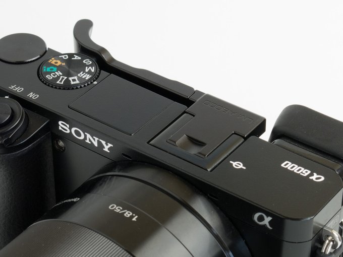 Lensmate Sony A6000 - grip pod kciuk