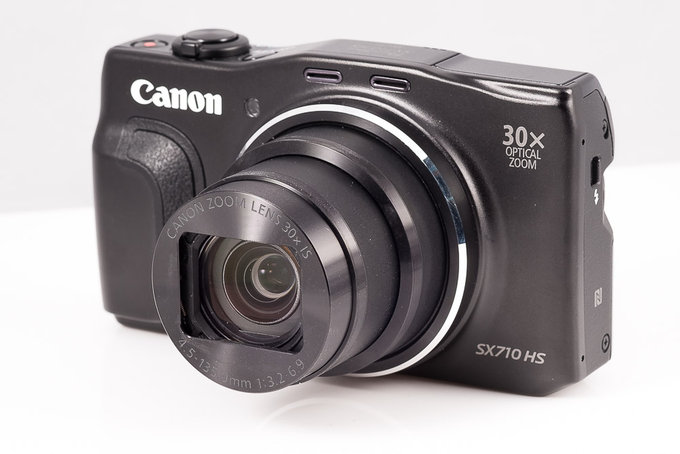 Test wakacyjnych kompaktów 2015 - Canon PowerShot SX710 HS
