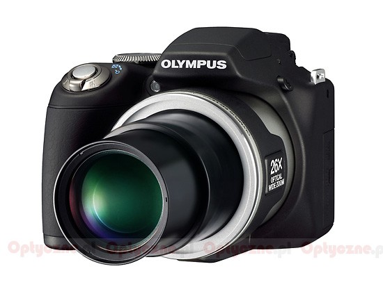 Olympus SP-590 UZ z 26-krotnym zoomem