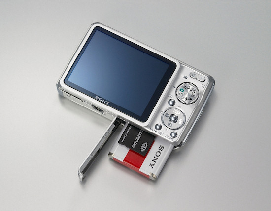 Cyber-shot W210, W220 i S950 - nowe kompakty od Sony