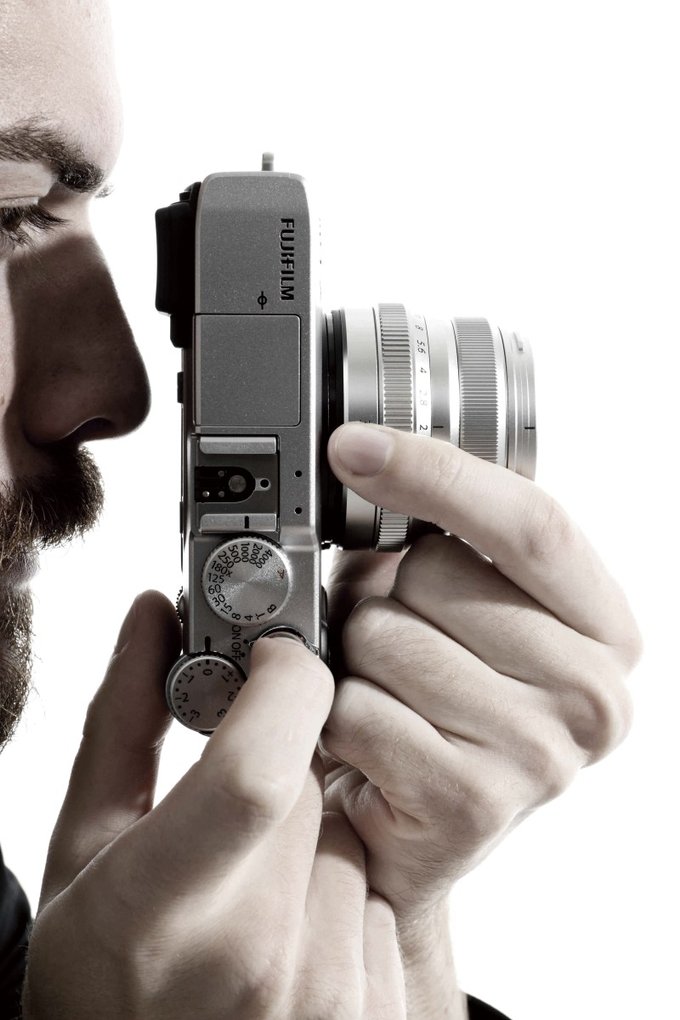 Fujifilm X-E2S - aparat w stylu retro