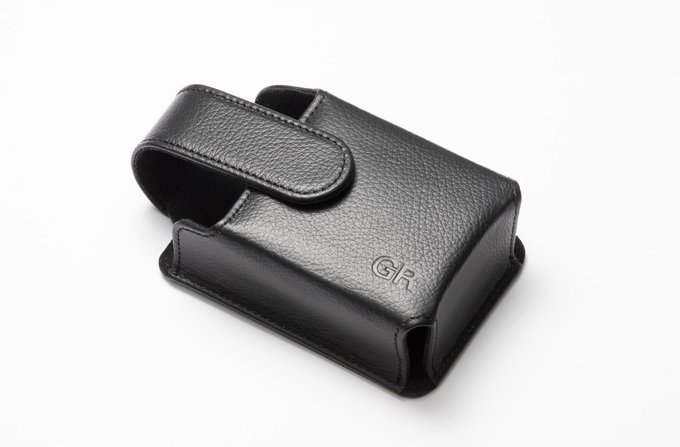 Ricoh GR II Silver Edition