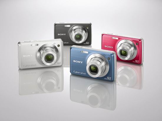 Osiem kompaktw Cyber-shot od Sony