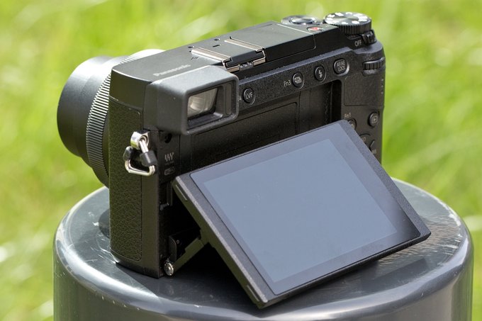 Panasonic Lumix GX80 i lampa DWM-FL200L w naszych rkach - Panasonic Lumix GX80 - rozdzia 2