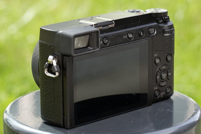 Panasonic Lumix GX80 i lampa DWM-FL200L w naszych rkach - Panasonic Lumix GX80 - rozdzia 2