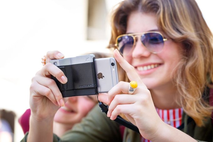 Pictar - grip do wygodnego fotografowania iPhone'em