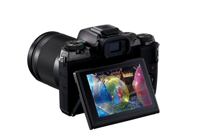 Canon EOS M5