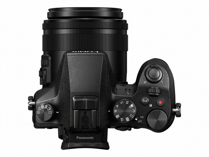 Panasonic Lumix FZ2000