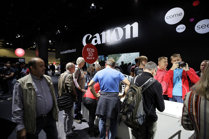 Photokina 2016 - zwiedzamy stoisko firmy Canon - Photokina 2016 - zwiedzamy stoisko firmy Canon