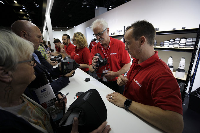 Photokina 2016 - zwiedzamy stoisko firmy Canon - Photokina 2016 - zwiedzamy stoisko firmy Canon