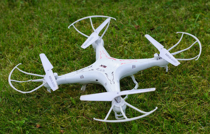 Budetowe drony - pierwsze dowiadczenia - Syma X5