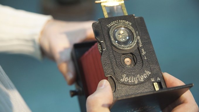 Jollylook - aparat z kartonu do fotografii natychmiastowej