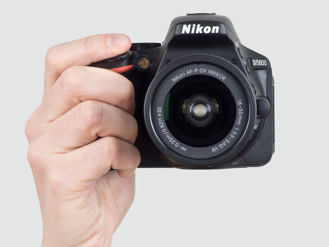 Nikon D5600 - Uytkowanie i ergonomia