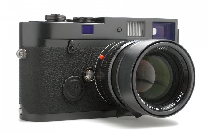 Leica MP w limitowanej edycji „Blue Stain”