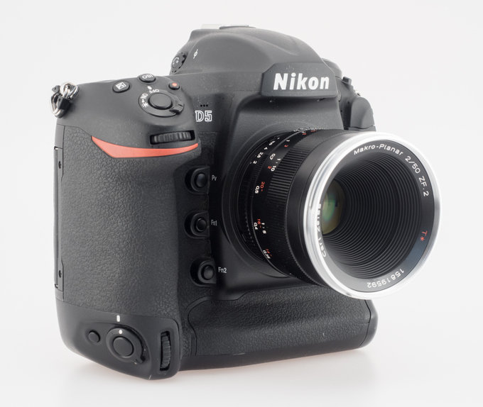 Nikon D5 - Wstp