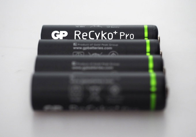 GP ReCyko+ Pro Photo Flash - stworzone dla fotografw - GP ReCyko+ Pro Photo Flash, adowarka