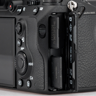 Sony A9 - Budowa, jako wykonania i funkcjonalno