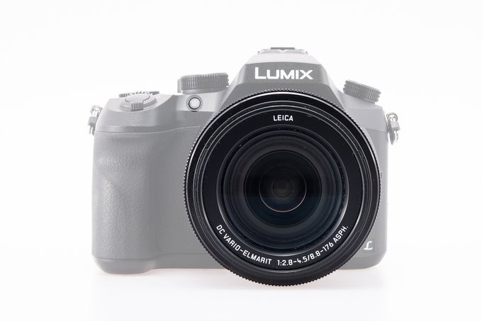 Panasonic Lumix DMC-FZ2000 - Budowa i jako wykonania