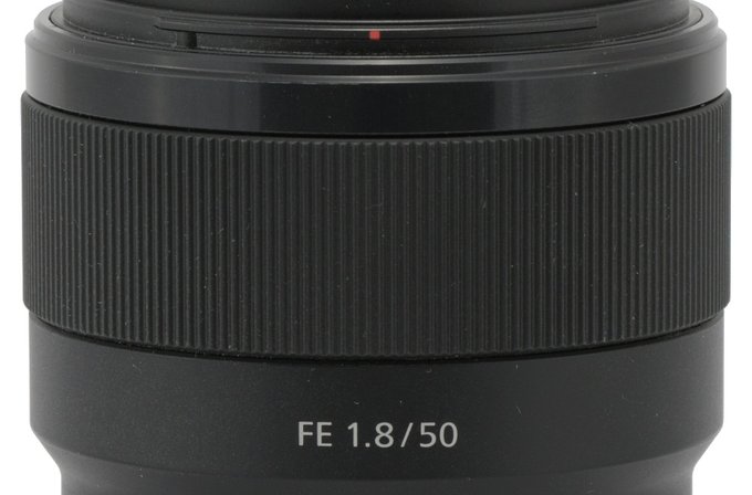 Sony FE 50 mm f/1.8 - Budowa i jako wykonania