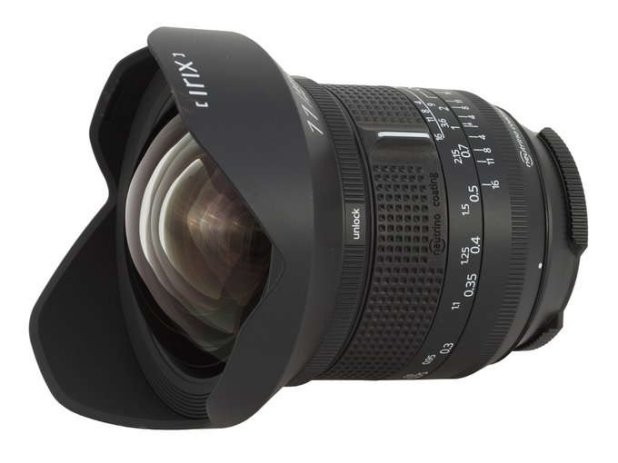 Irix 11 mm f/4 Firefly - Budowa i jako wykonania