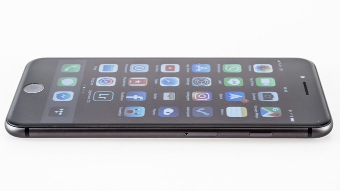 Apple iPhone 8 Plus - Budowa i jako wykonania