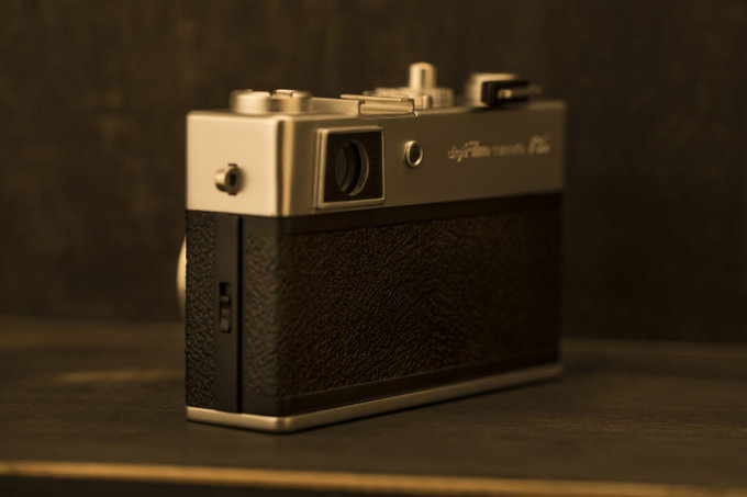 Yashica Y35 - pokazano prototyp