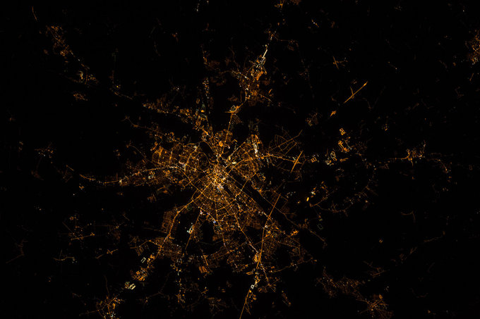 Fotografujc w Kosmosie - cz III. Cyfrowe zdjcia z ISS w praktyce - Rozdzia 2