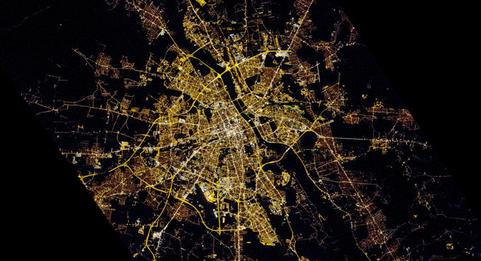 Fotografujc w Kosmosie - cz III. Cyfrowe zdjcia z ISS w praktyce - Rozdzia 2