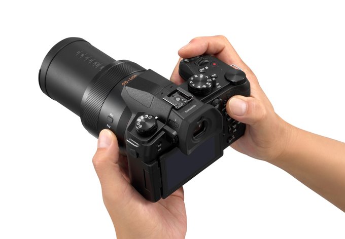 Panasonic Lumix FZ1000 II