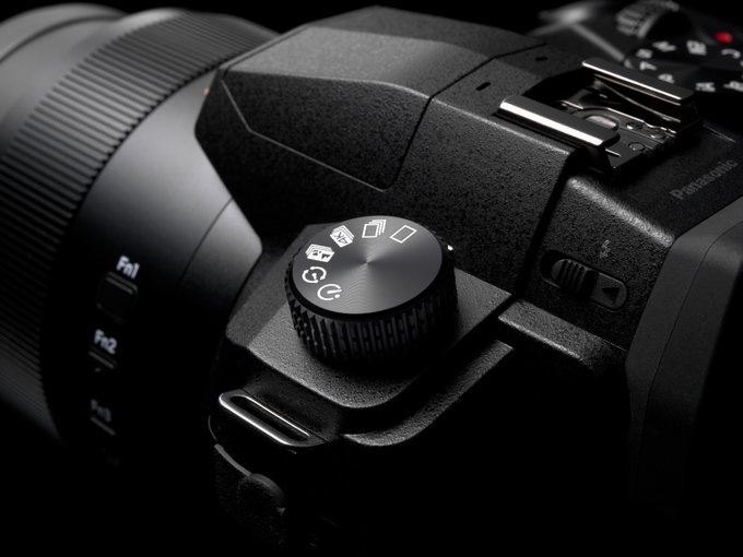 Panasonic Lumix FZ1000 II