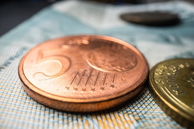 Obiektywy Laowa 10-18 mm f/4.5-5.6 i 24 mm f/14 dost�pne w Polsce