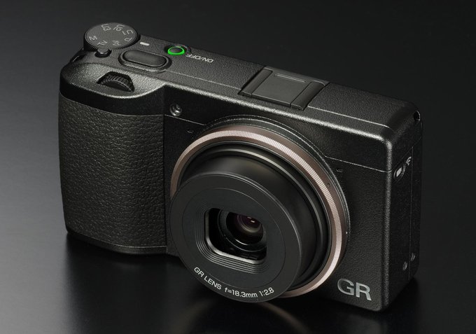 Ricoh GR III