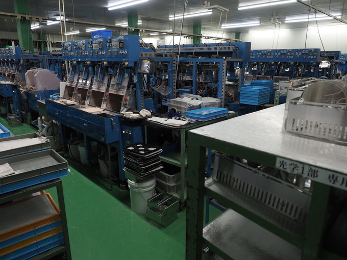 Wycieczka do fabryki obiektyw�w Sigma w Aizu - Optyka