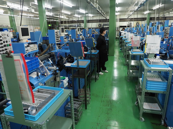 Wycieczka do fabryki obiektyw�w Sigma w Aizu - Optyka