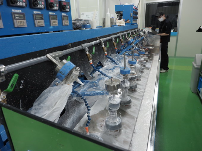 Wycieczka do fabryki obiektyw�w Sigma w Aizu - Optyka