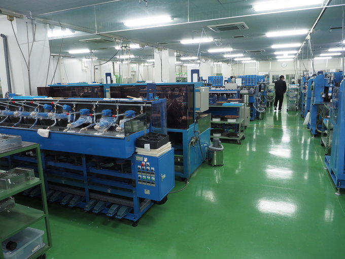 Wycieczka do fabryki obiektyw�w Sigma w Aizu - Optyka