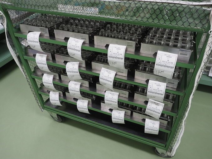 Wycieczka do fabryki obiektyw�w Sigma w Aizu - Optyka