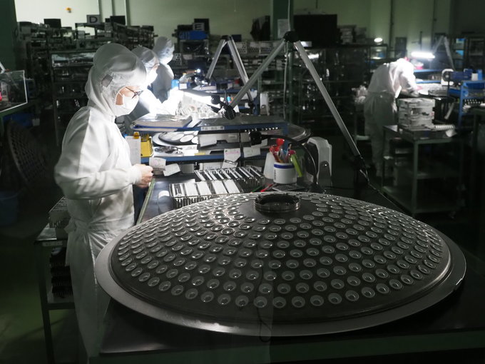 Wycieczka do fabryki obiektyw�w Sigma w Aizu - Optyka