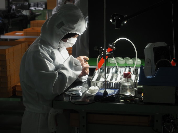 Wycieczka do fabryki obiektyw�w Sigma w Aizu - Optyka